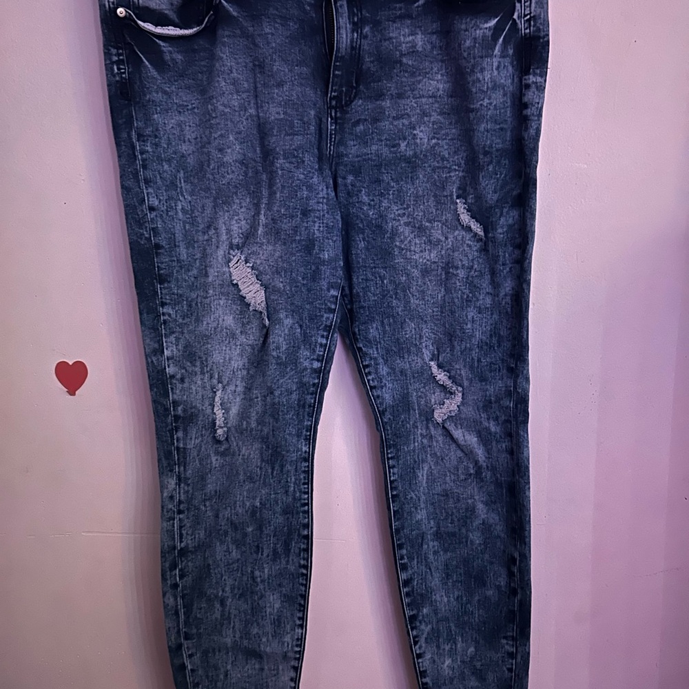 Forever 21 Faded Blue Ripped Skinny Jeans